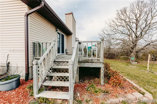 $285,000 | 12810 State Route North, Dixon, MO 65459