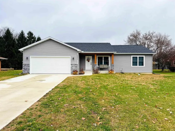 $370,000 | 58630 Broadway Boulevard, Elkhart, IN 46516