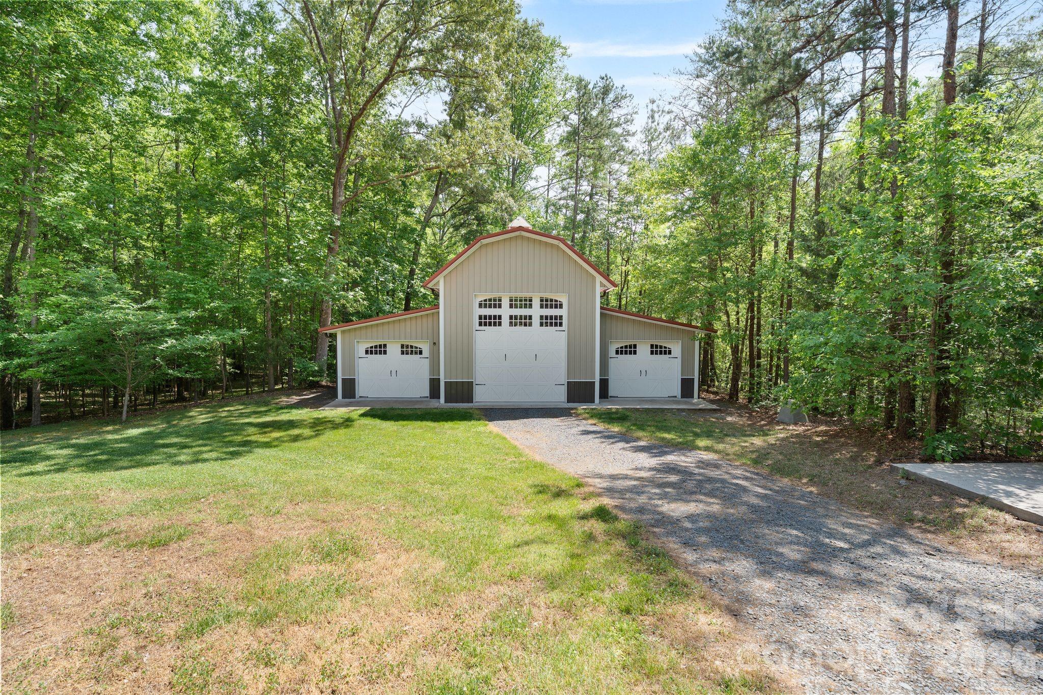 2599 Highway 557 Clover, SC 29710 - Photo 39 of 48