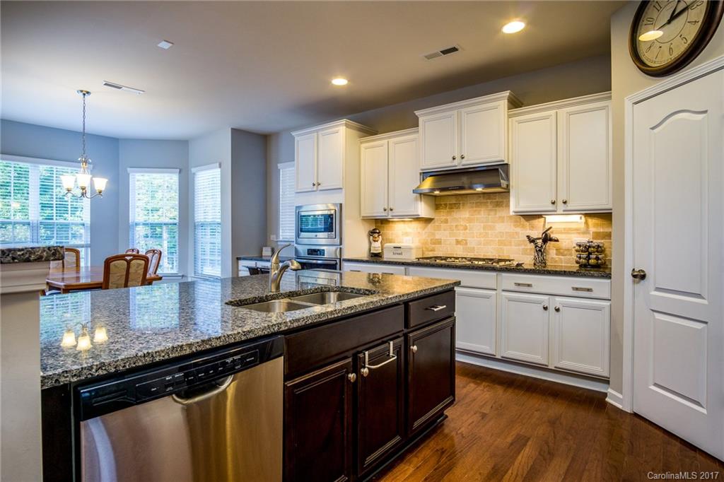 553 Brookhaven Drive Fort Mill, SC 29708 - Photo 2 of 24 Gallery Image 2