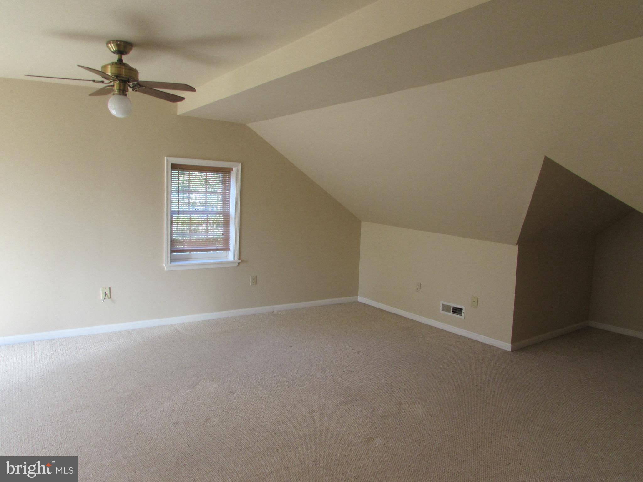 7 Tanglewood Road Catonsville, MD 21228 - Photo 13 of 27 Fresh paint and lots of space!