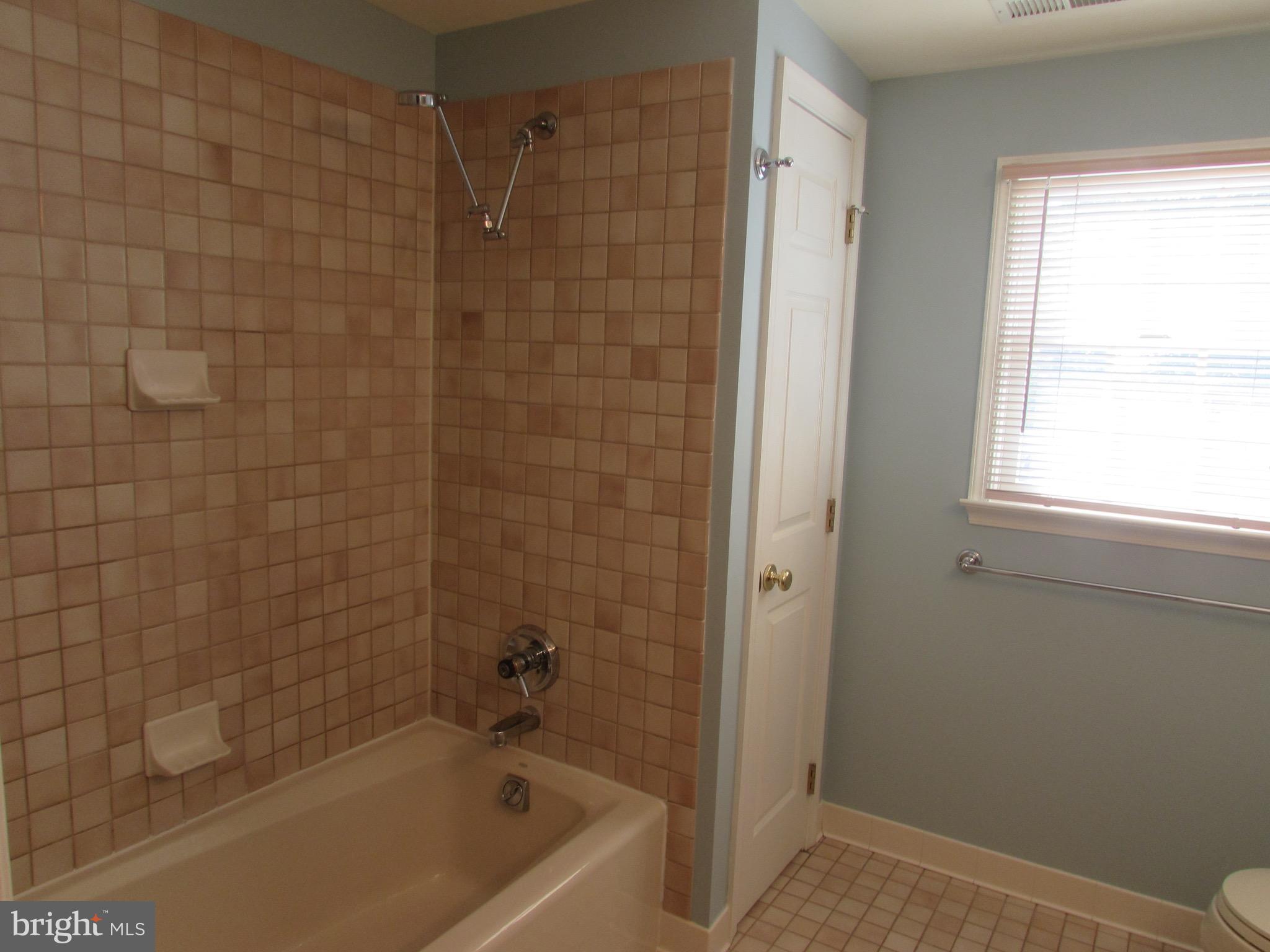 7 Tanglewood Road Catonsville, MD 21228 - Photo 18 of 27 Updated and offering ceramic surround and floor!