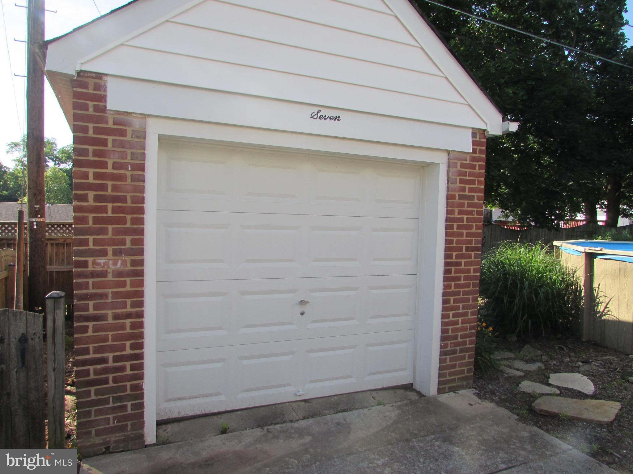 7 Tanglewood Road Catonsville, MD 21228 - Photo 26 of 27 Replaced garage door + two new windows!
