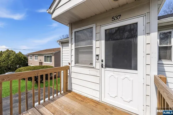 $449,999 | 537 Rogers Drive, Roxbury Township, NJ 07850