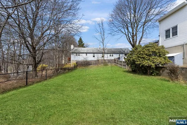 $449,999 | 537 Rogers Drive, Roxbury Township, NJ 07850