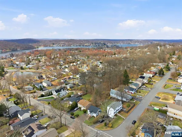 $449,999 | 537 Rogers Drive, Roxbury Township, NJ 07850