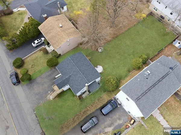 $449,999 | 537 Rogers Drive, Roxbury Township, NJ 07850