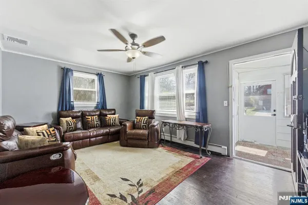 $449,999 | 537 Rogers Drive, Roxbury Township, NJ 07850