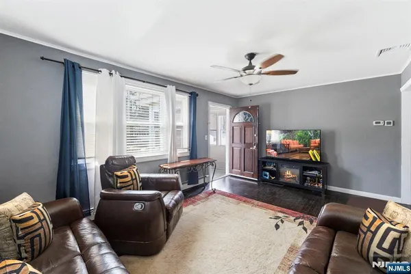 $449,999 | 537 Rogers Drive, Roxbury Township, NJ 07850