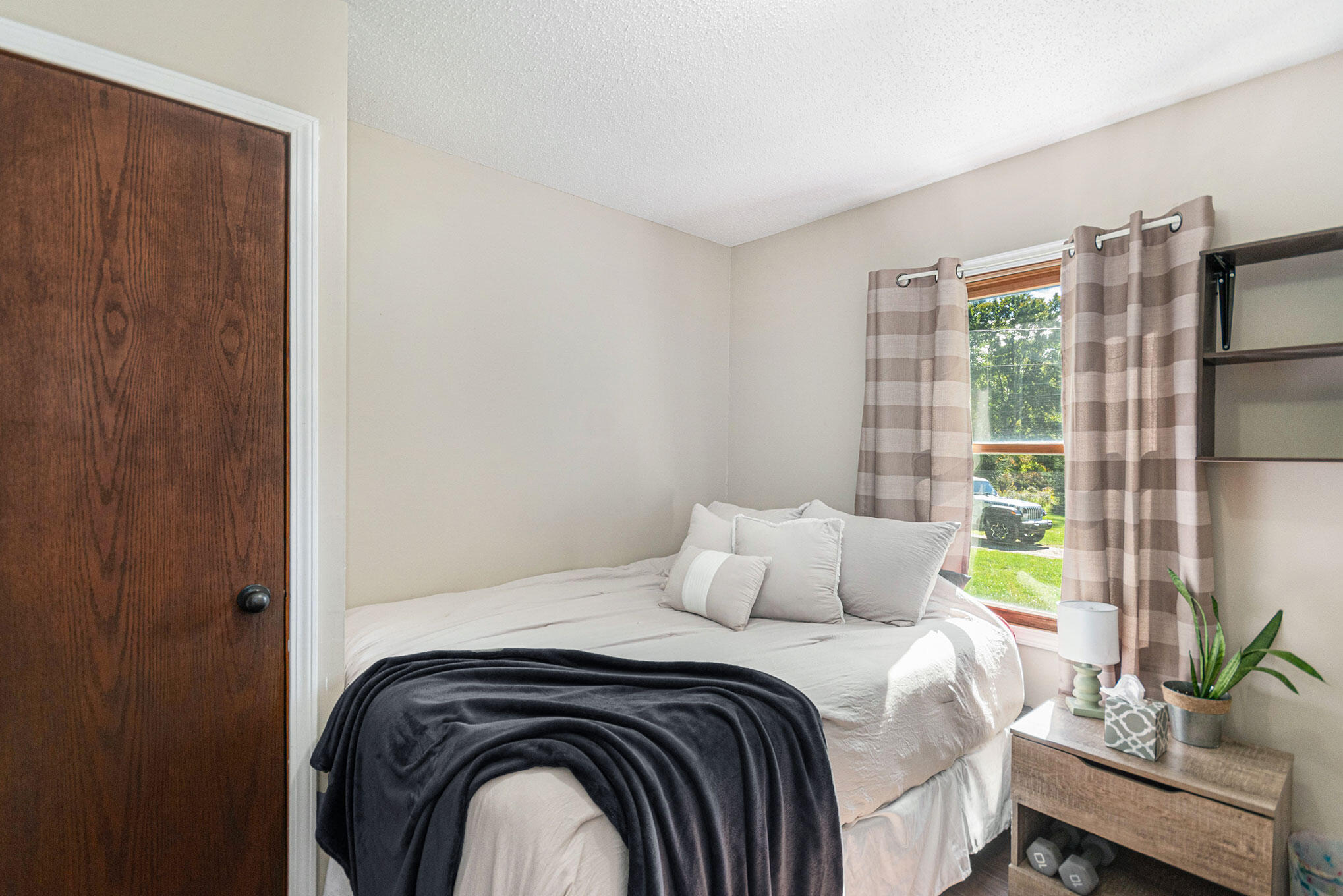 2593 Simonelli Road Muskegon, MI 49445 - Photo 10 of 22 DSC_8279