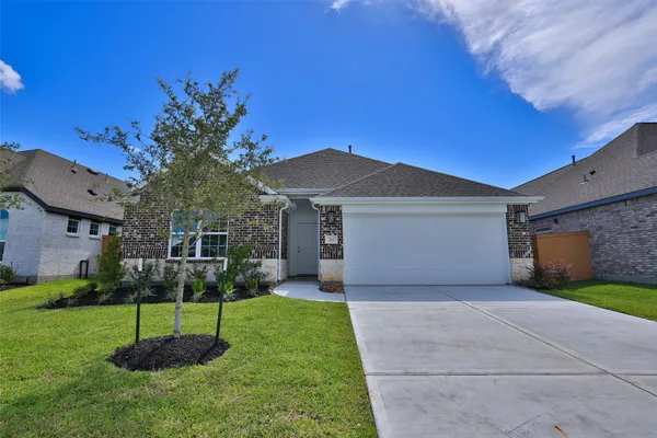 $288,990 | 213 Cross Gable Lane, Dayton, TX 77535