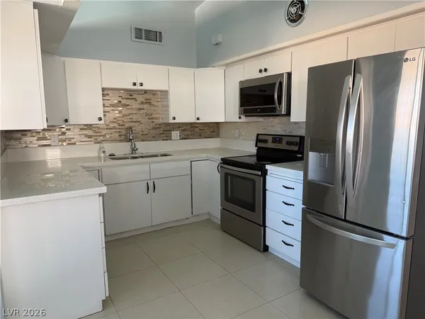 $2,250 | 6200 Lawton Avenue, Las Vegas, NV 89107