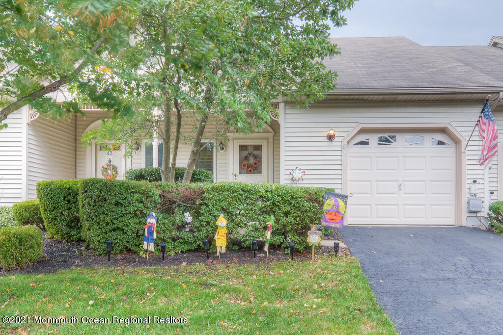 45 Riva Boulevard Brick, NJ 08723 - Photo 2 of 34 2BR, 2.1BA model