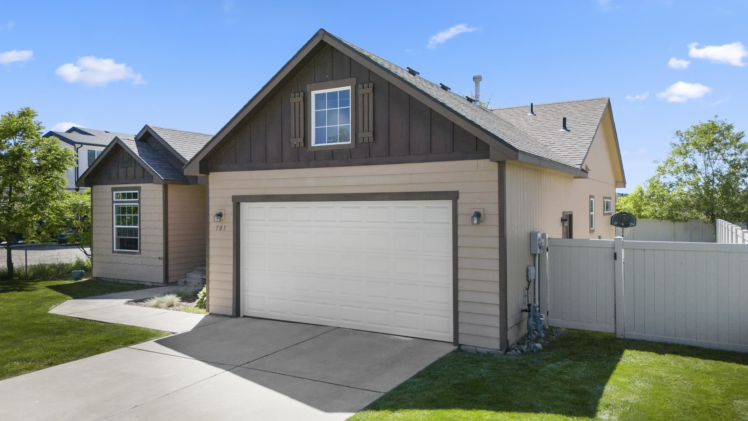 701 North Flora Road Spokane Valley, WA 99037 - Photo 3 of 34