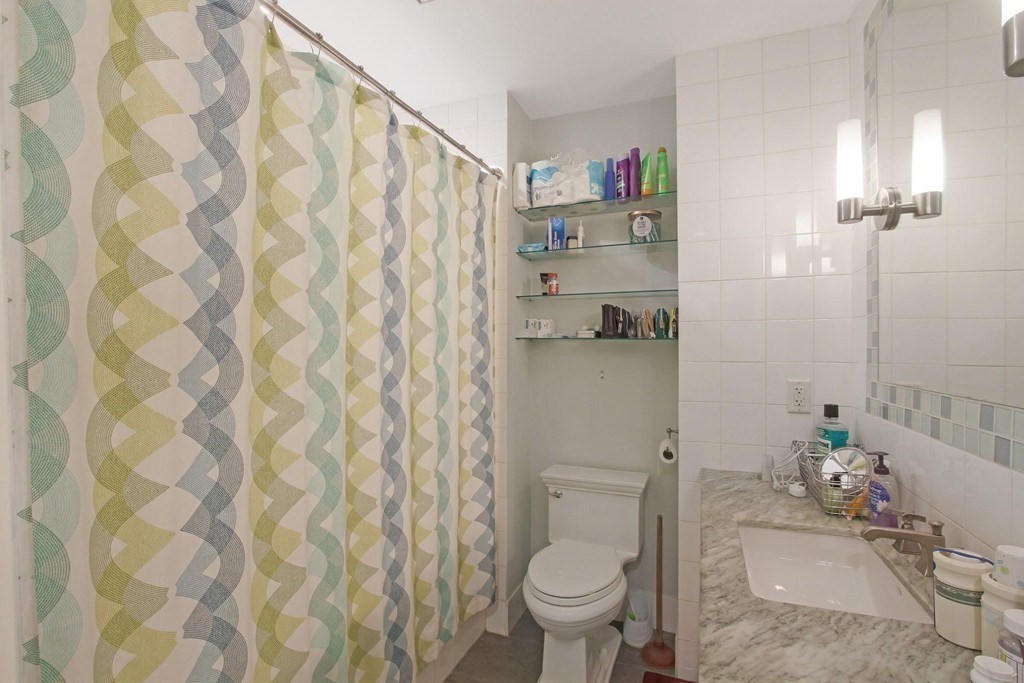 88 Beacon Street, Unit 5 Boston, MA 02108 - Photo 11 of 14