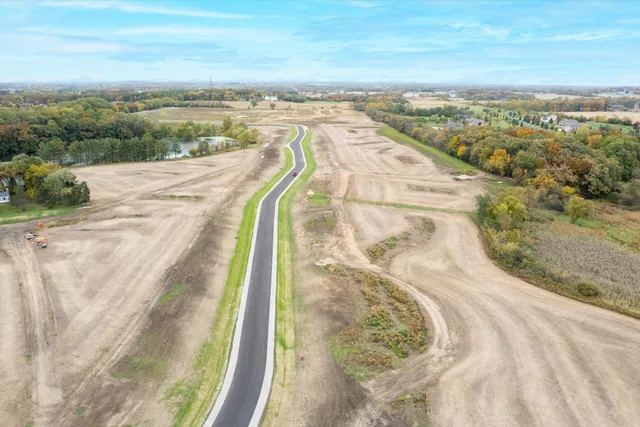 $169,900 | 985 Beere Lane, Burlington, WI 53105