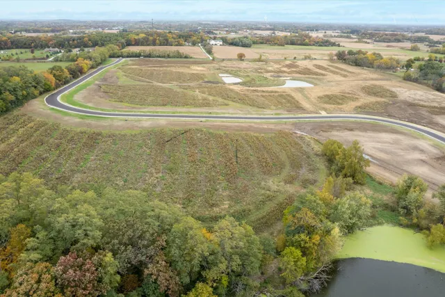 $169,900 | 985 Beere Lane, Burlington, WI 53105