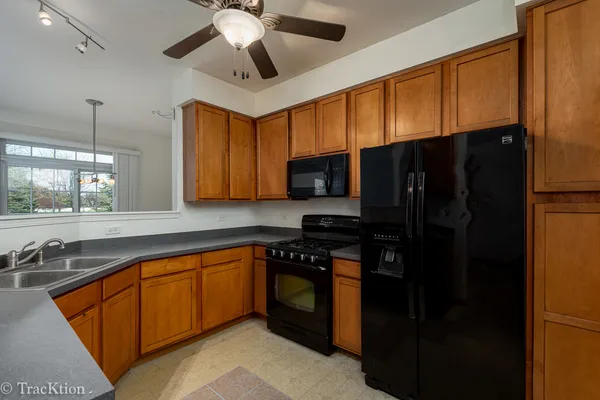 $2,200 | 104 Concord Drive South, Oswego, IL 60543