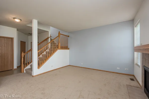 $2,200 | 104 Concord Drive South, Oswego, IL 60543
