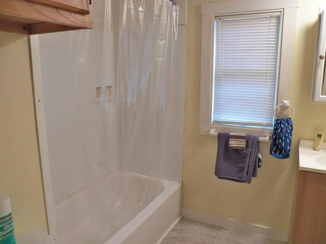 $2,150 | 2337 2nd Nh Turnpike, Deering, NH 03244