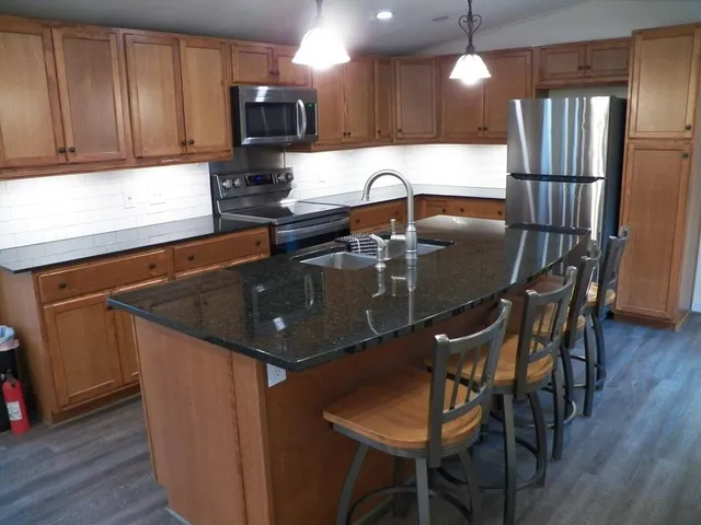 $2,150 | 2337 2nd Nh Turnpike, Deering, NH 03244