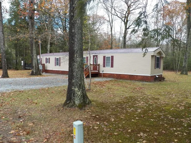 $2,150 | 2337 2nd Nh Turnpike, Deering, NH 03244