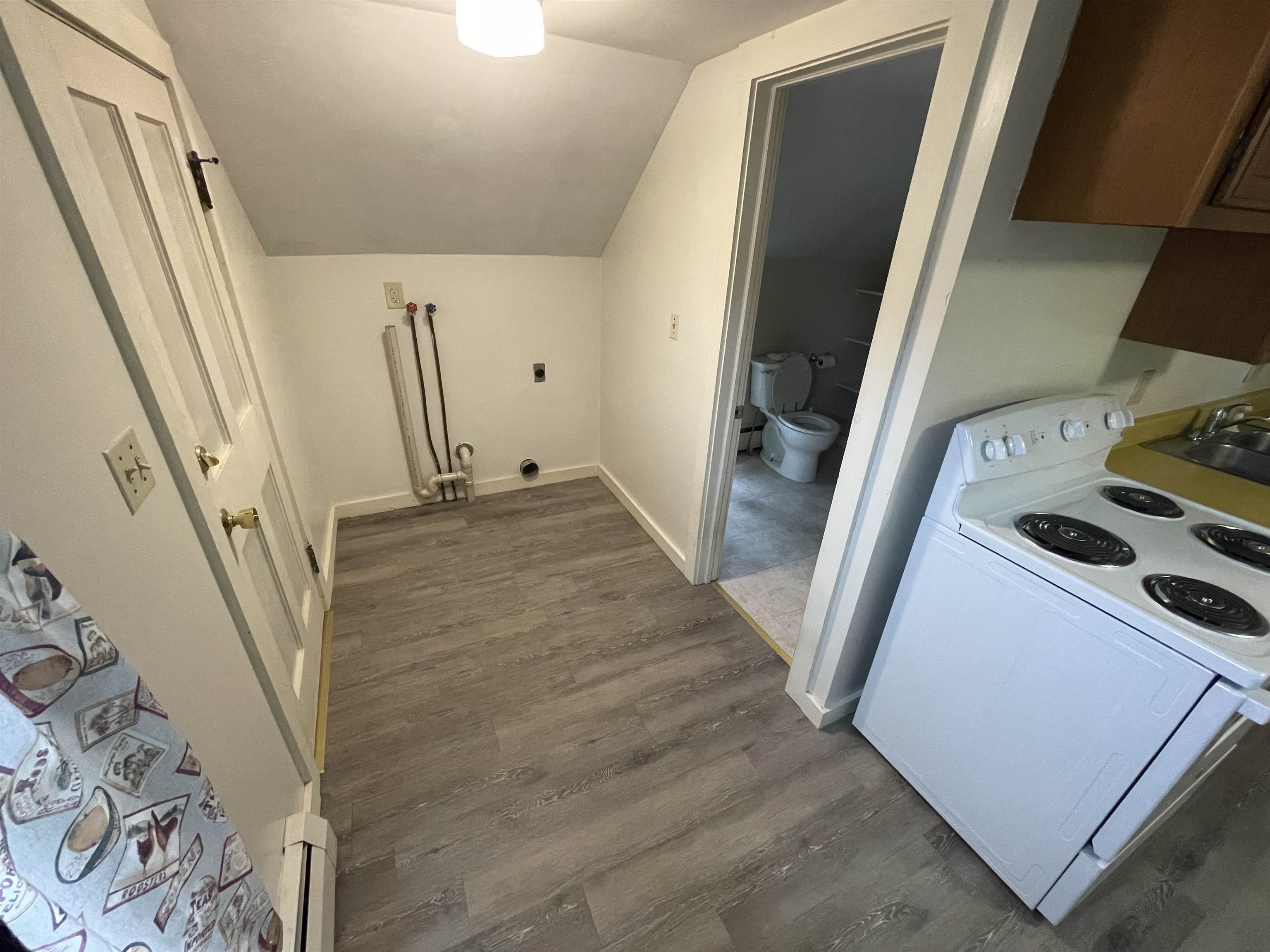 49 East Center Street, Unit 2 Rutland, VT 05701 - Photo 7 of 8