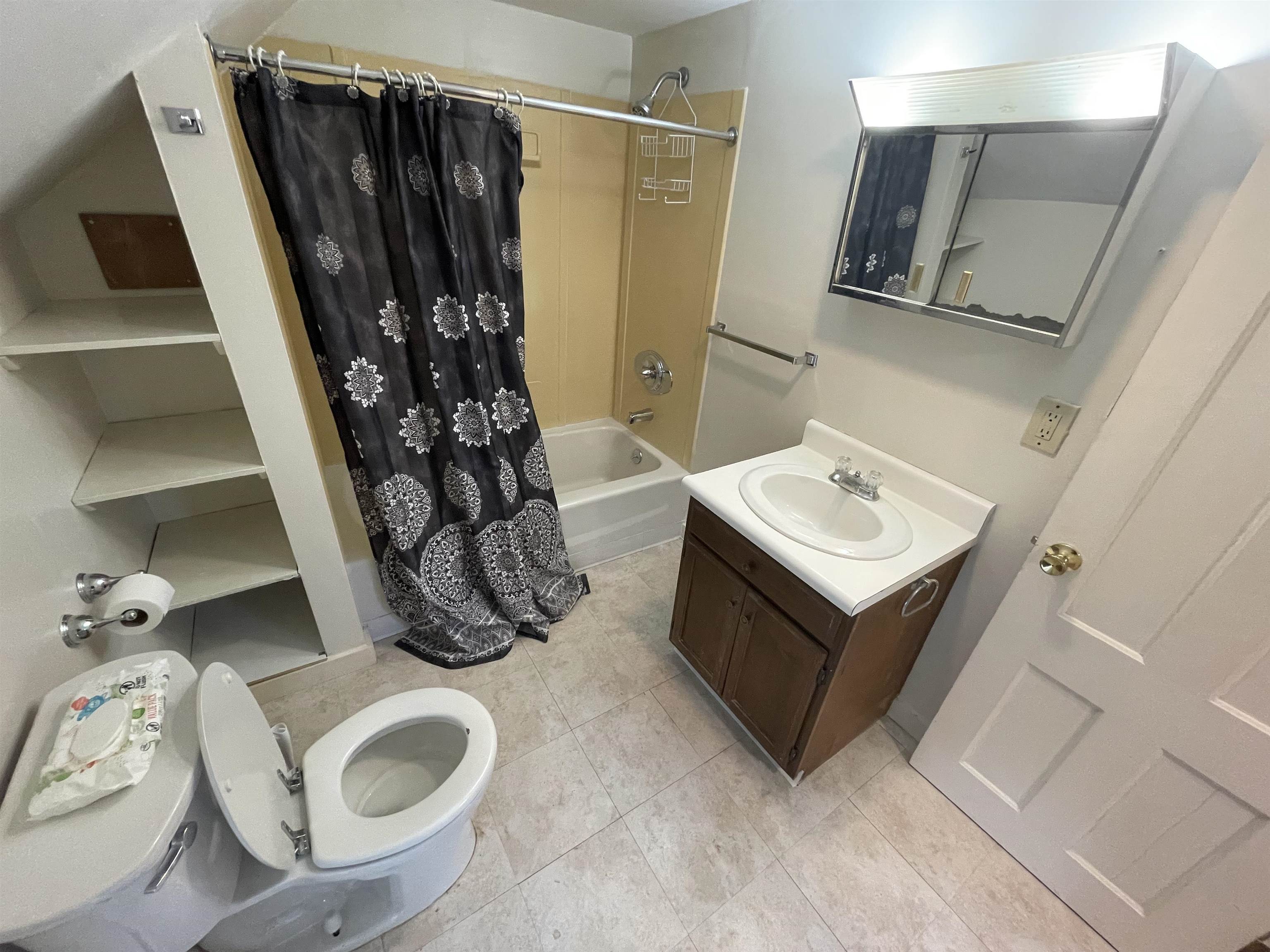 49 East Center Street, Unit 2 Rutland, VT 05701 - Photo 8 of 8