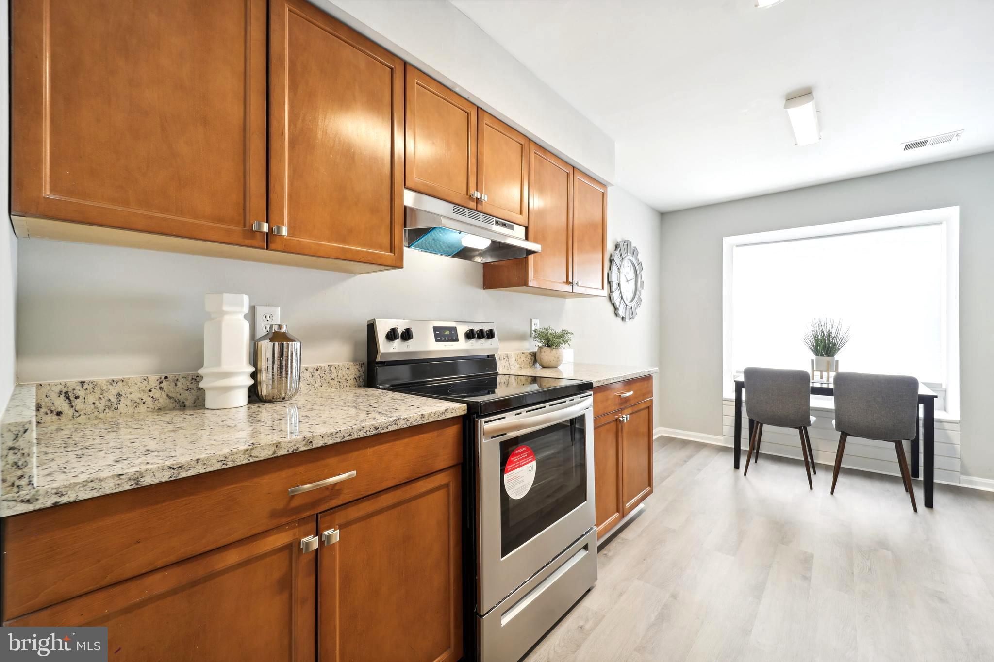 Eat in Kitchen