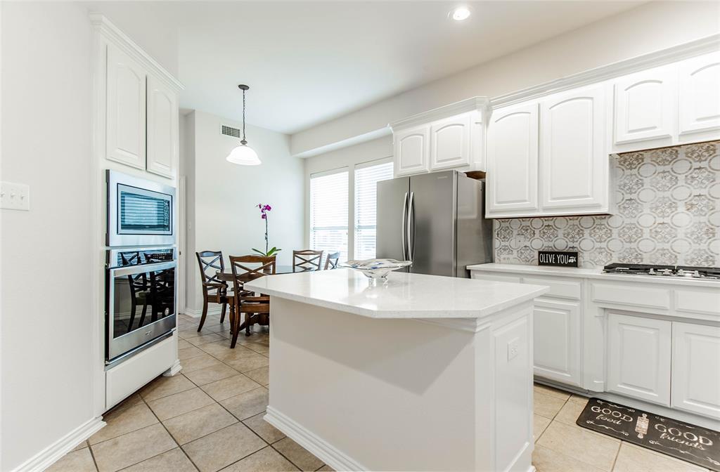 3920 Autumn Lane Bedford, TX 76021 - Photo 15 of 39