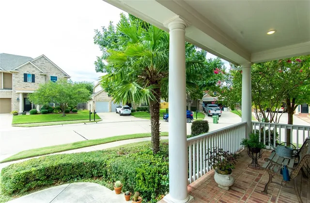 $3,400 | 3920 Autumn Lane, Bedford, TX 76021