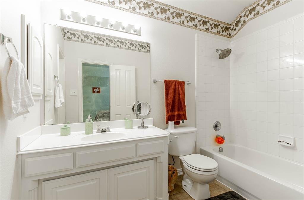 3920 Autumn Lane Bedford, TX 76021 - Photo 33 of 39