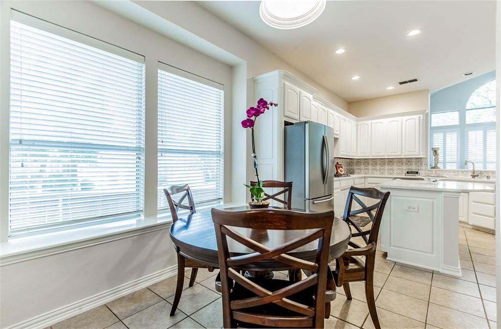 3920 Autumn Lane Bedford, TX 76021 - Photo 9 of 39