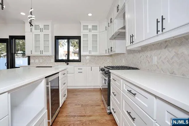 $975,000 | 21 East Clinton Avenue, Bergenfield, NJ 07621