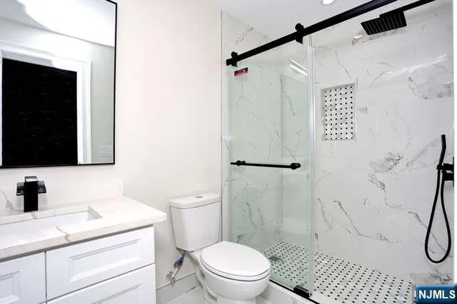 $975,000 | 21 East Clinton Avenue, Bergenfield, NJ 07621