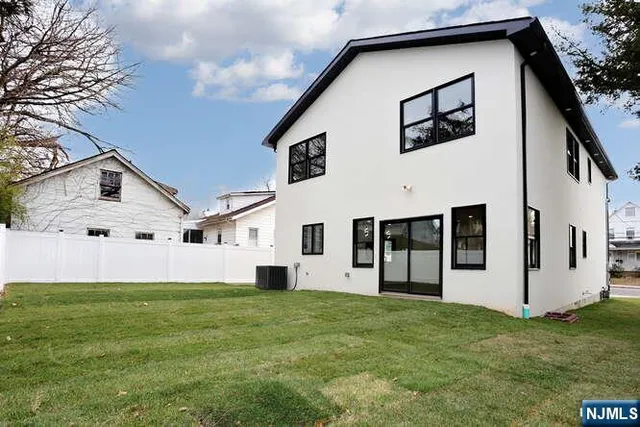 $975,000 | 21 East Clinton Avenue, Bergenfield, NJ 07621