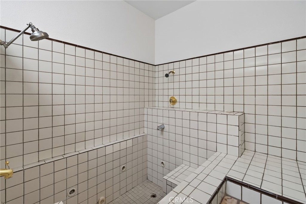 11610 Cornell Avenue Riverside, CA 92507 - Photo 46 of 89 Master bath