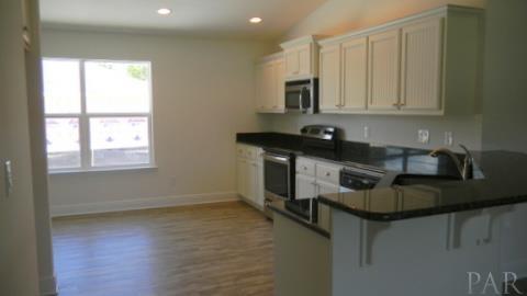 3381 Wasatch Range Loop Pensacola, FL 32526 - Photo 6 of 10 Gallery Image 6
