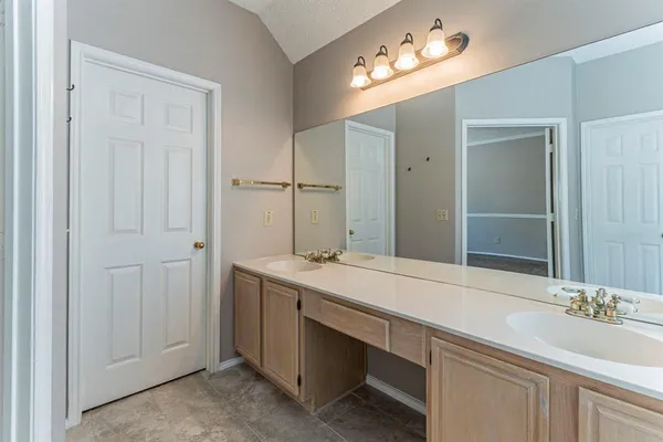 $350,000 | 4500 Fargo Drive, Grand Prairie, TX 75052
