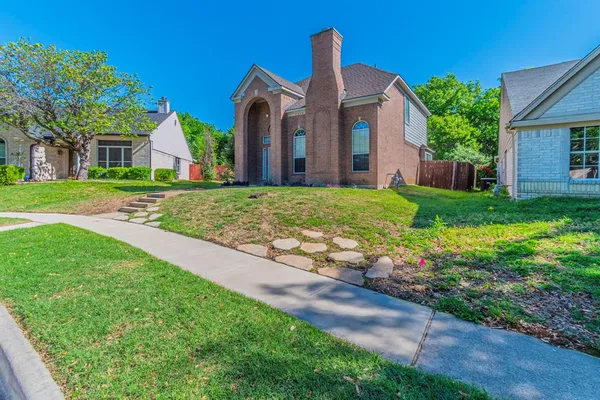 $350,000 | 4500 Fargo Drive, Grand Prairie, TX 75052