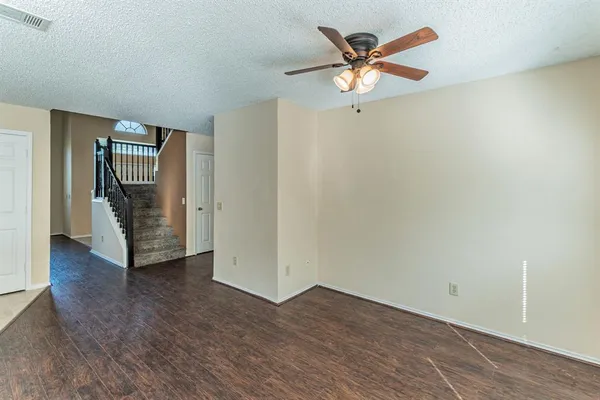 $350,000 | 4500 Fargo Drive, Grand Prairie, TX 75052