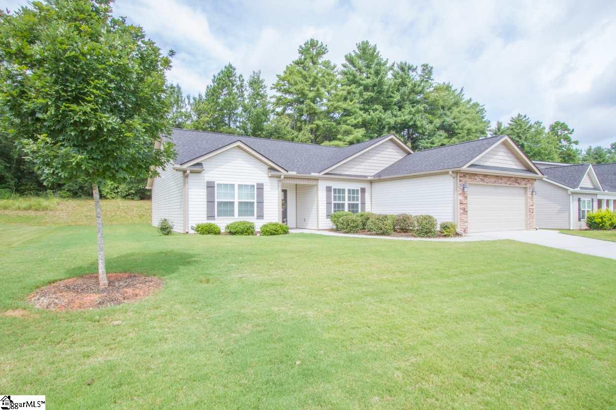 109 Gallant Lane Anderson, SC 29621 - Photo 2 of 36