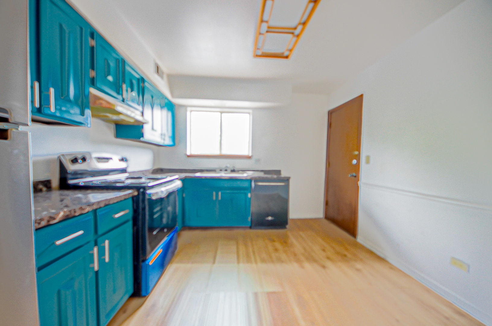 916 South Plum Grove Road, Unit 223 Palatine, IL 60067 - Photo 9 of 14
