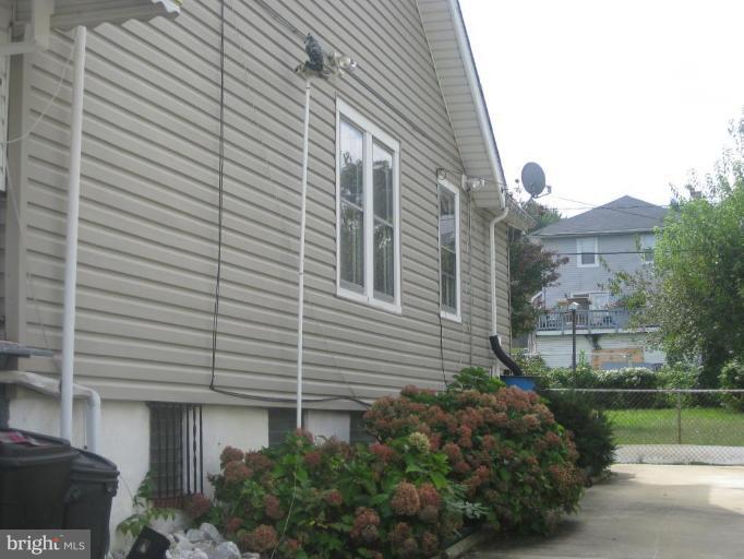 3913 Ridgecroft Road Baltimore, MD 21206 - Photo 2 of 14 Exterior #2