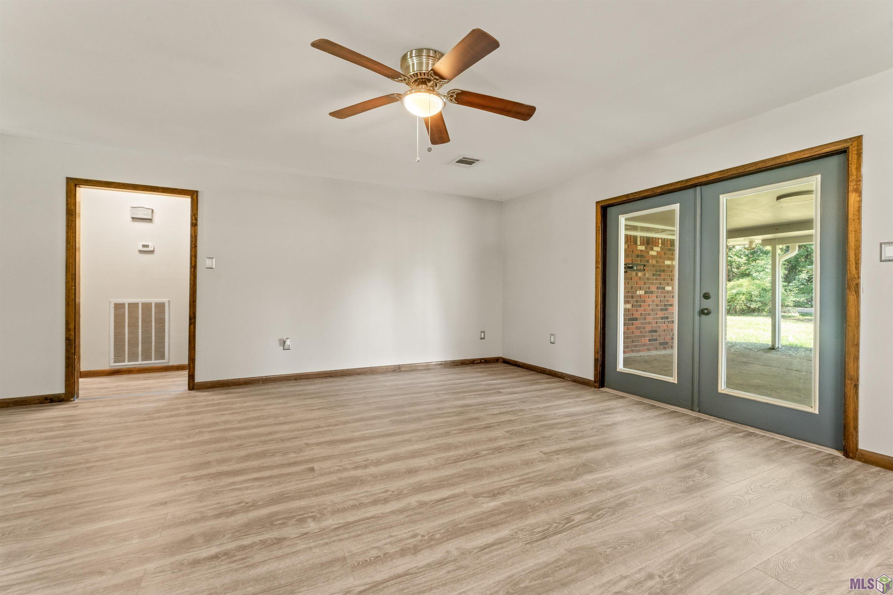 2901 Caroljack Drive Baton Rouge, LA 70816 - Photo 3 of 20