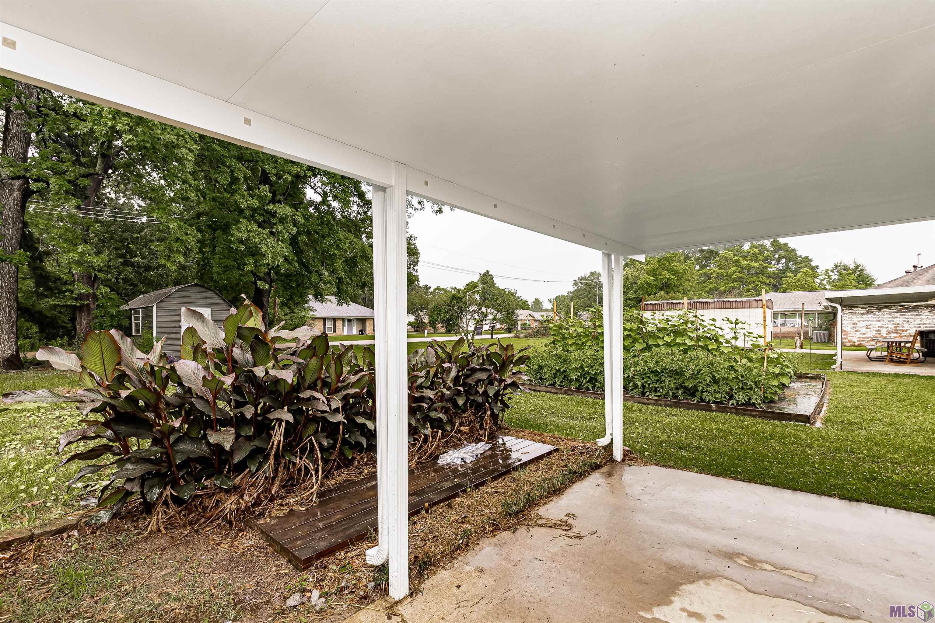 2901 Caroljack Drive Baton Rouge, LA 70816 - Photo 9 of 20