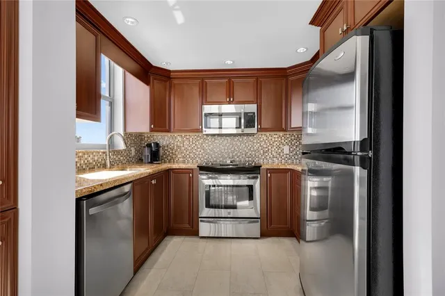 $789,500 | 1010 South Ocean Boulevard, Unit 1503, Pompano Beach, FL 33062