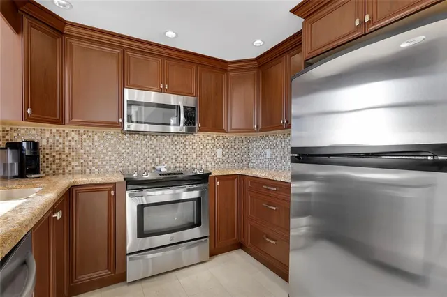 $789,500 | 1010 South Ocean Boulevard, Unit 1503, Pompano Beach, FL 33062