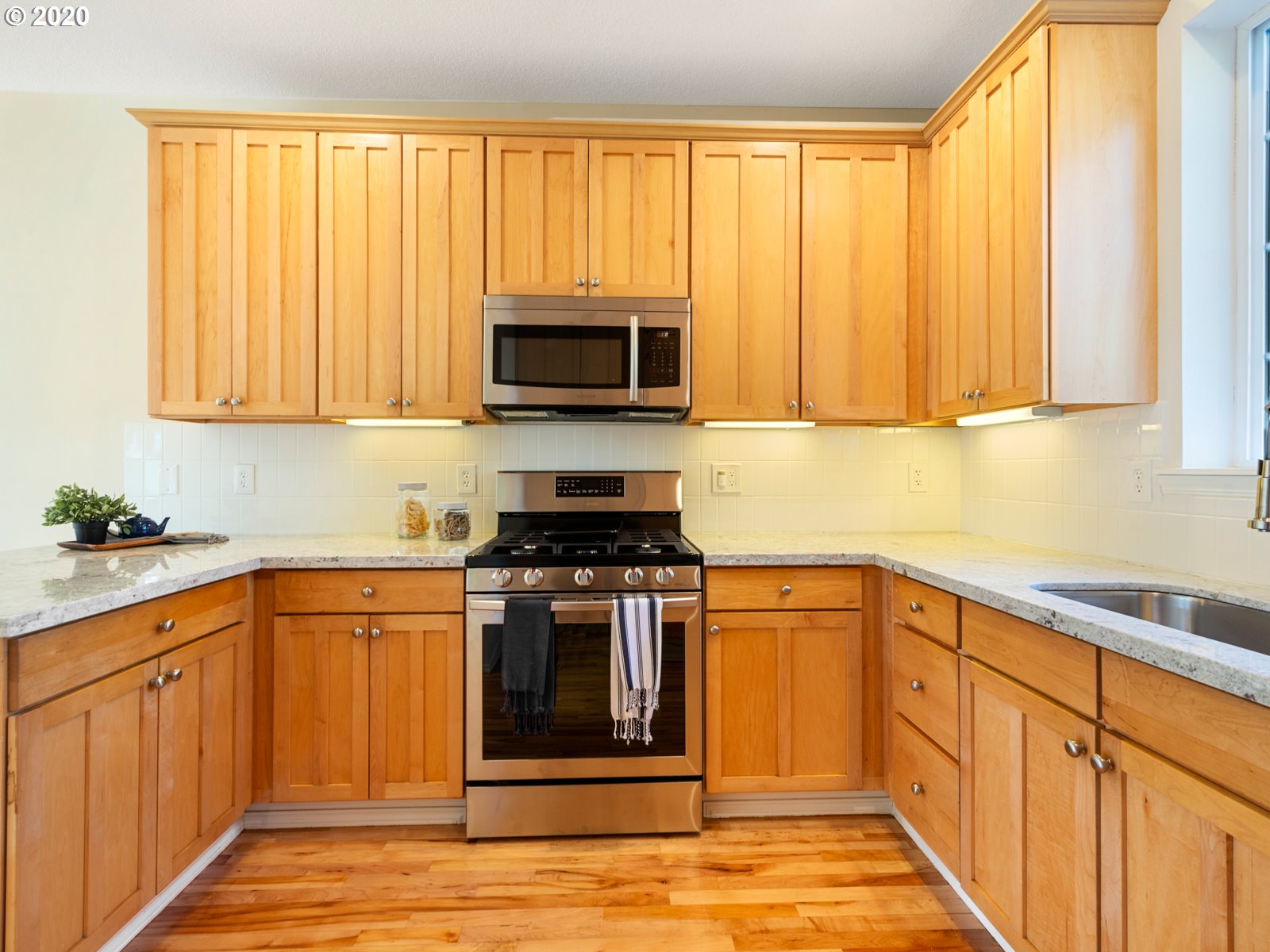 9924 North Decatur Street Portland, OR 97203 - Photo 11 of 32 Gallery Image 11