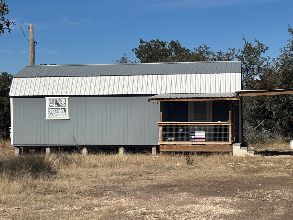 2043 Sd 45670 Rocksprings, TX 78880 - Photo 3 of 44